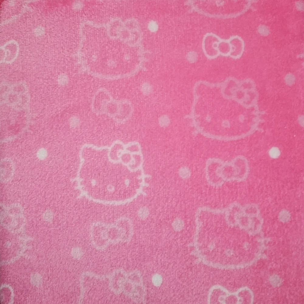 Hello Kitty Girls 3PC Spa Bath Set Spa Headband, Spa Wrap, And Mesh Sponge NIB
